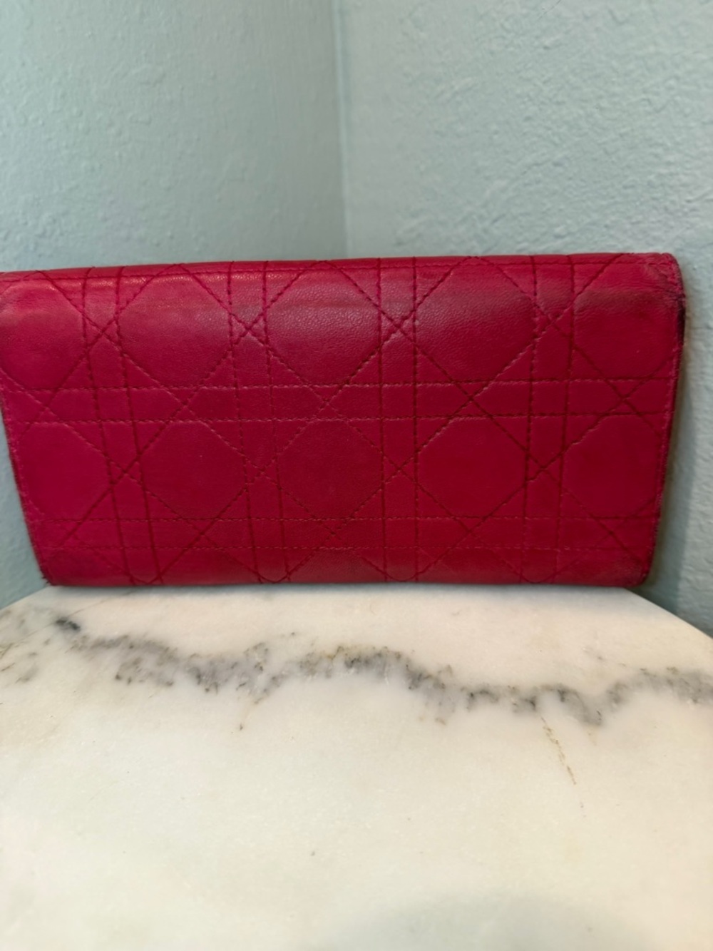 Low start-Dior Red Cannage Quilted Leather wallet with Gold Lock - Picture 3 of 5